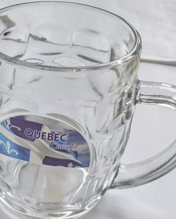 Souvenir: Canada Glass Mug